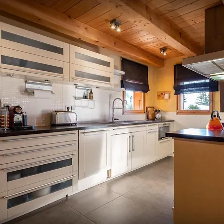 Mccanna - Ovo Network Chalet