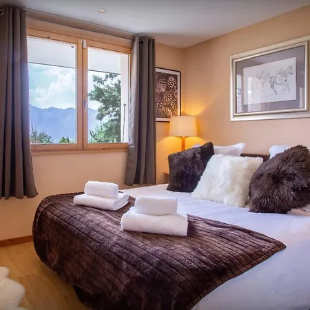 Mccanna - Ovo Network Chalet