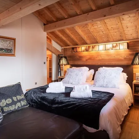Chalet Mccanna - Ovo Network Manigod